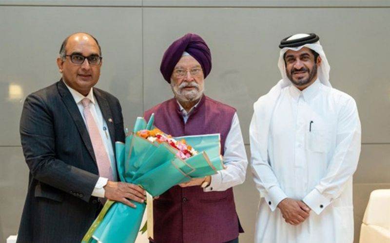 دوحہ میں بھارت کےوزیر  پیٹرولم۔ ہردیپ سنگھ پوری کاقطر میں استقبال